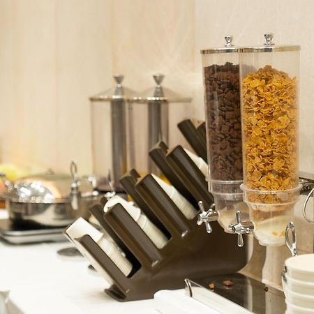 Hotel The Grang مدينة سيوجويبو المظهر الخارجي الصورة