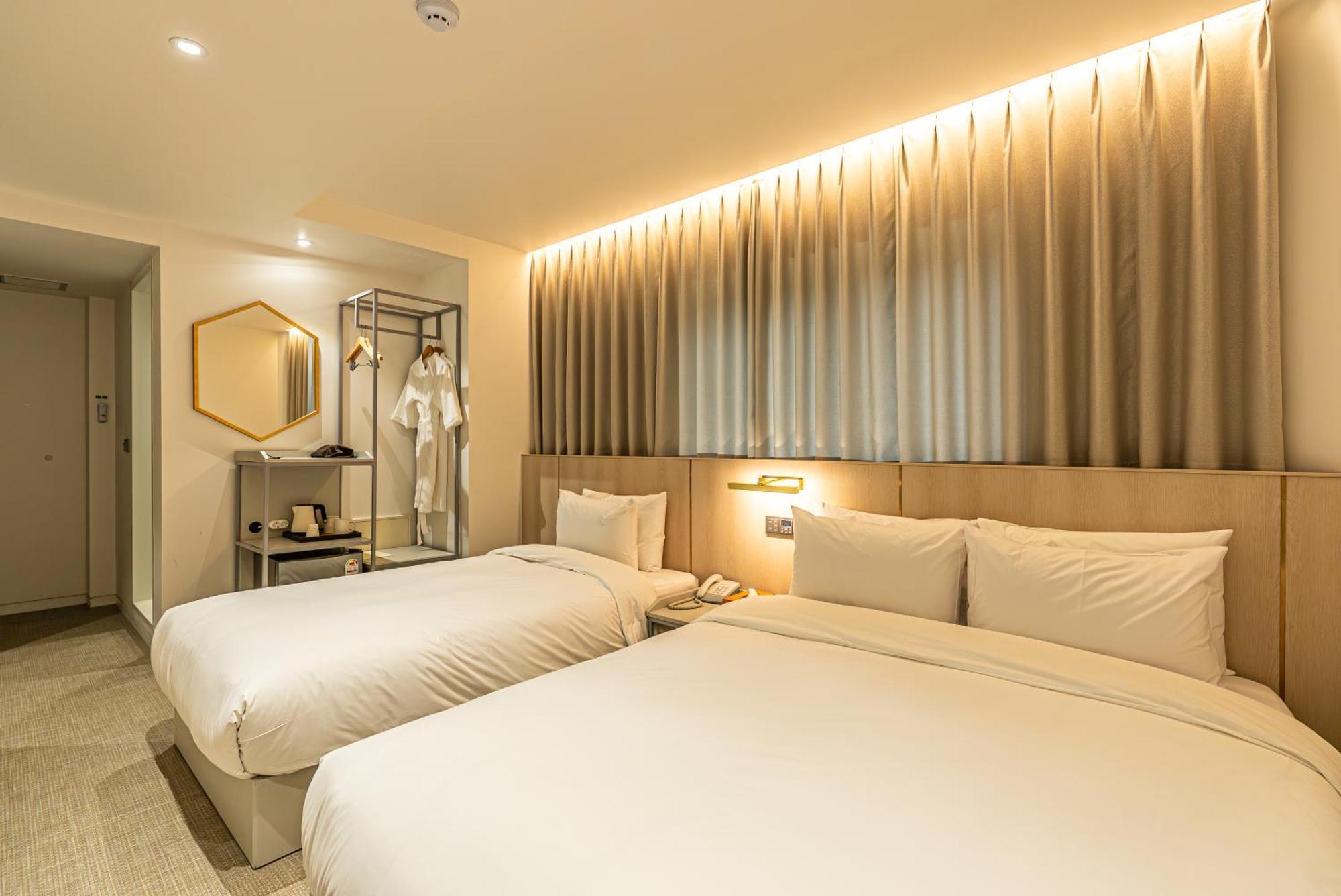 Hotel The Grang مدينة سيوجويبو المظهر الخارجي الصورة