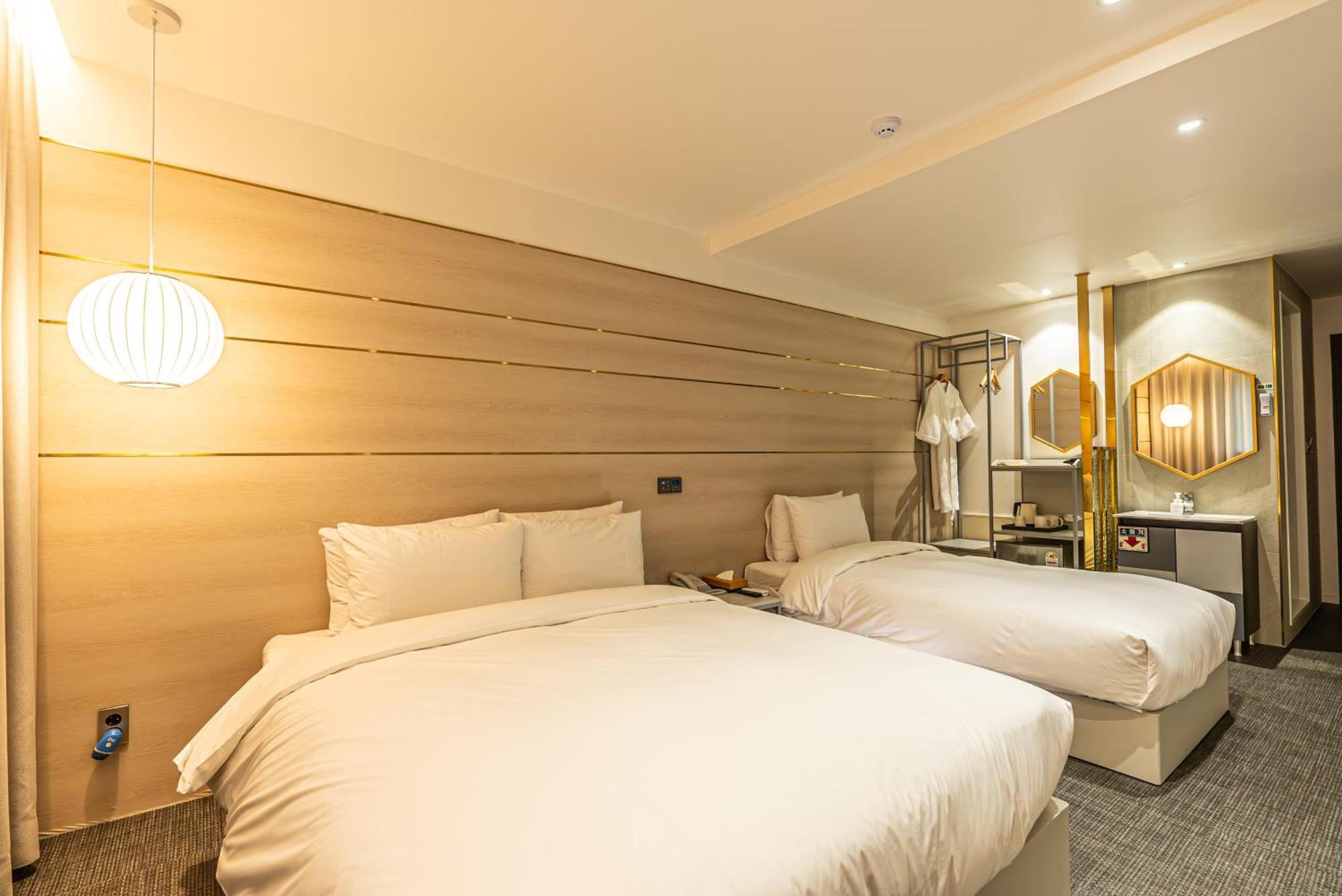 Hotel The Grang مدينة سيوجويبو المظهر الخارجي الصورة